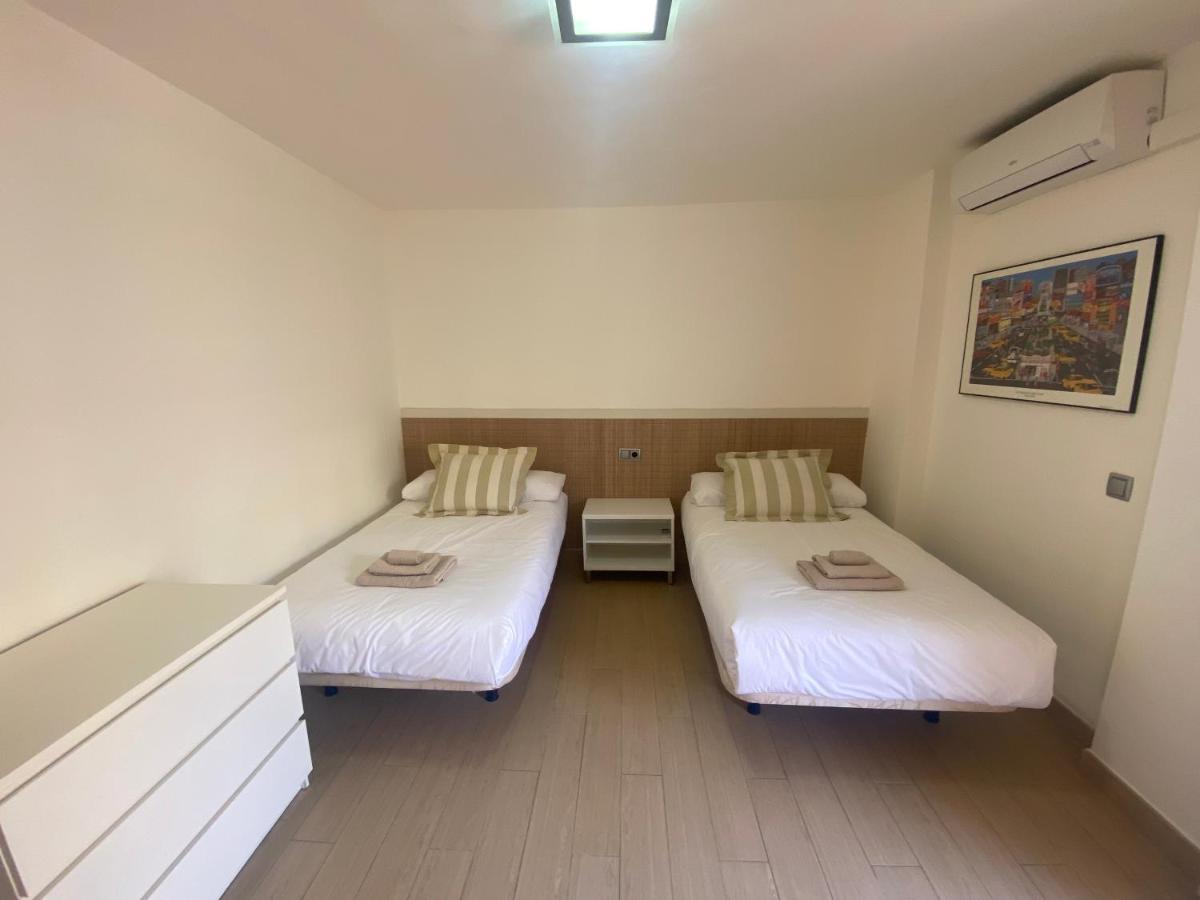 Albamar Frontline Beach Apartment 3 Bedrooms 丰希罗拉 外观 照片
